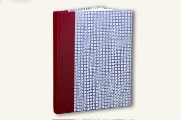 Preview: Notizbuch Leinenrücken bordeaux, Buchcover blau weiße Sterne